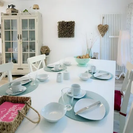 In Schwittersum Mit Grossem Garten Und Panoramablick Holiday home *